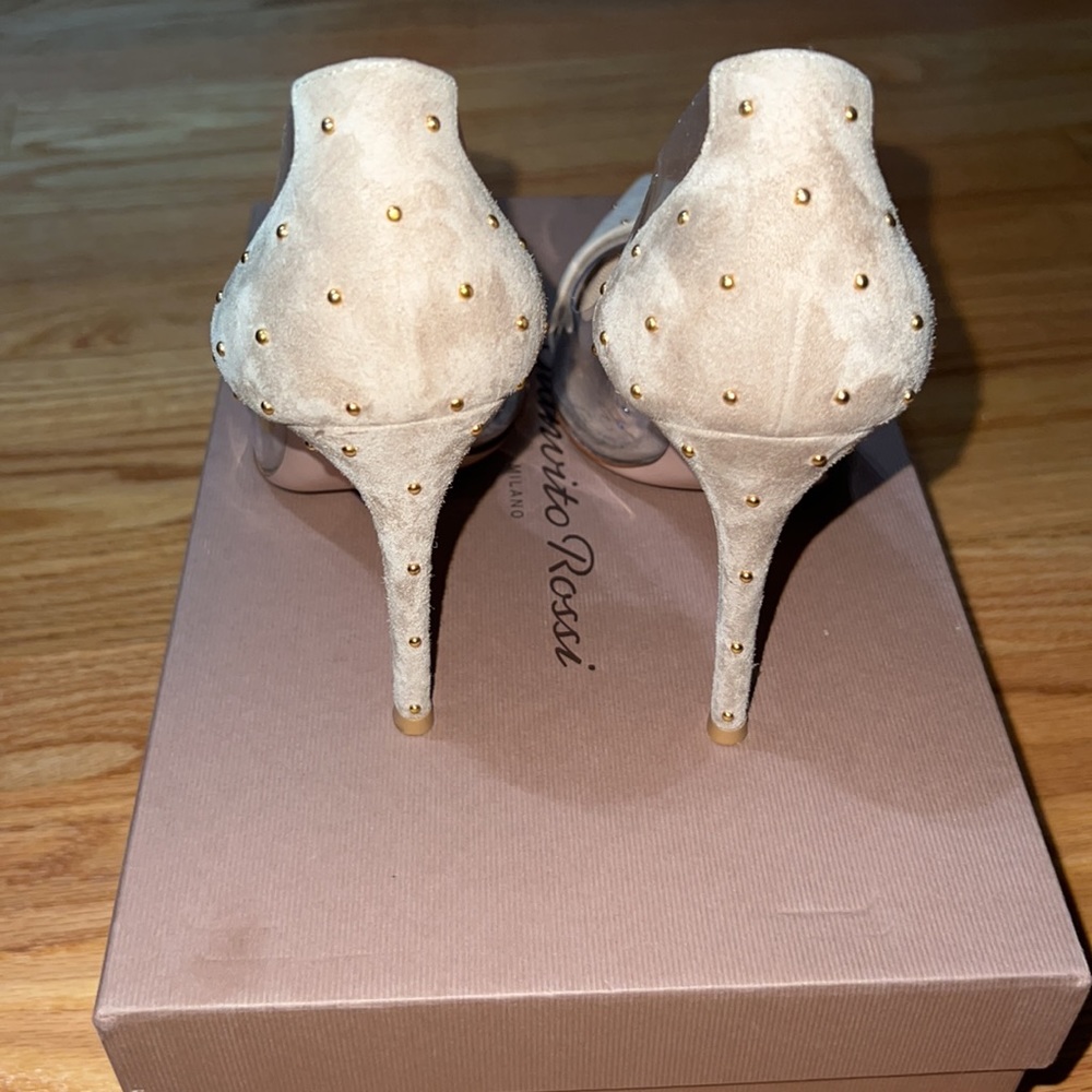 Suede tan Gianvito Rossi pumps - Picture 3 of 6